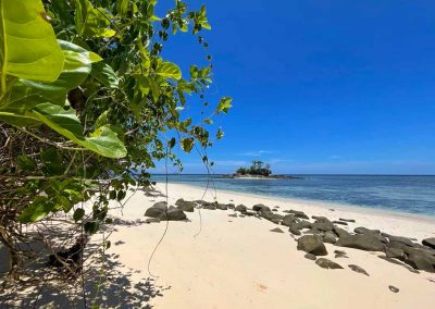 North Gorontalo Island Hopping & Cruising